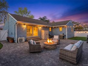 2489 Eileen Road, Oceanside NY 11572