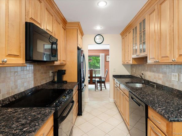 134 Bayberry Close, Chappaqua NY 10514