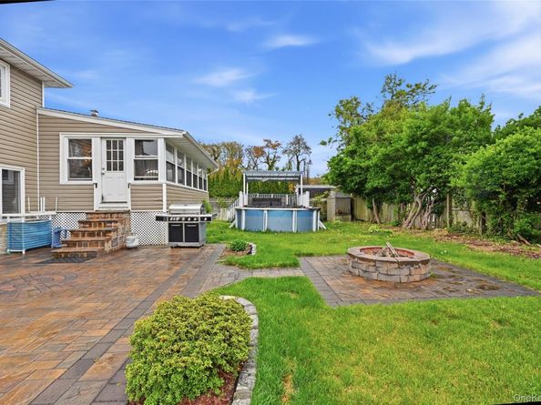 572 Benjamin Road, North Babylon NY 11703