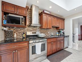 572 Benjamin Road, North Babylon NY 11703
