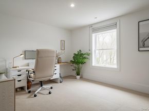 21 Kodiak Drive, Woodbury NY 11797