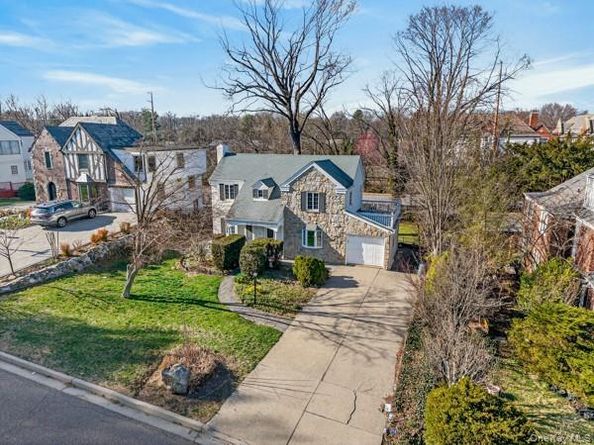 167 Old Mill Road, Manhasset NY 11030