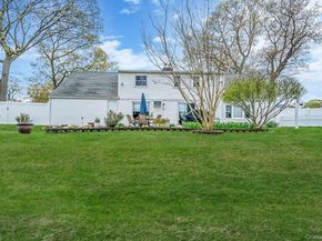 10 Lehigh Lane, Farmingville NY 11738