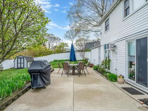 10 Lehigh Lane, Farmingville NY 11738