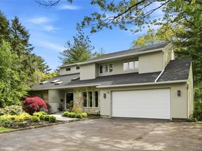 4 Cross Lane, Glen Head NY 11545