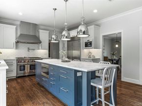 4 Cross Lane, Glen Head NY 11545