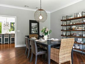 4 Cross Lane, Glen Head NY 11545