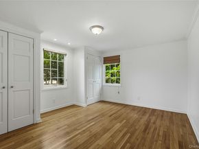 35 Sherry Hill Lane, Manhasset NY 11030