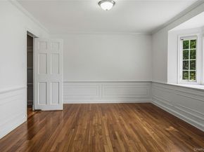 35 Sherry Hill Lane, Manhasset NY 11030