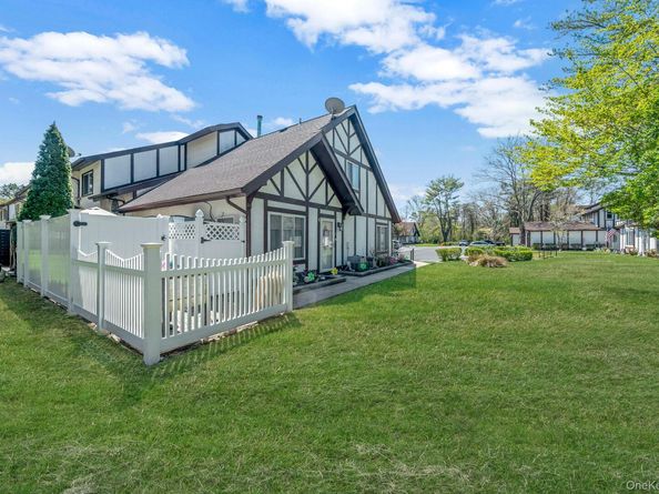 71 Crystal Rock Court, Middle Island NY 11953