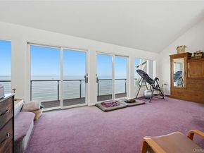 16 Makamah Beach Road, Northport NY 11768