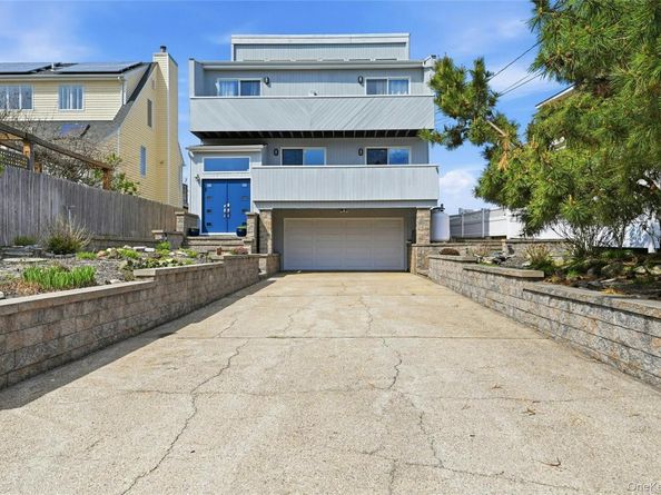 16 Makamah Beach Road, Northport NY 11768