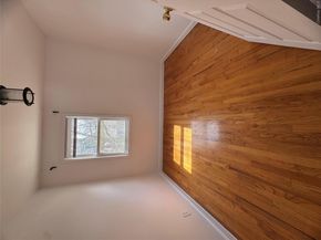 20619 Richland Avenue, Oakland Gardens NY 11364