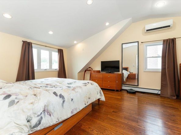 1434 Noel Avenue, Hewlett NY 11557
