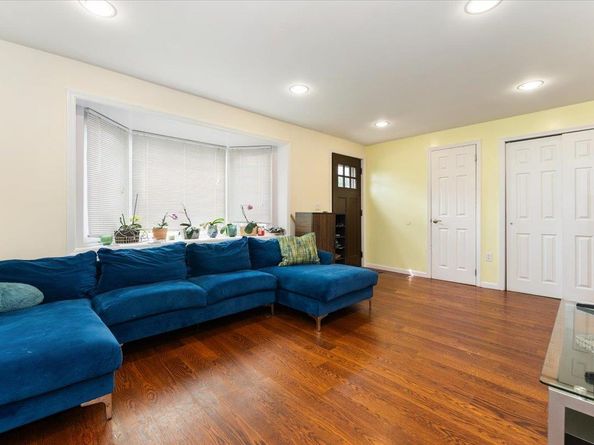 1434 Noel Avenue, Hewlett NY 11557