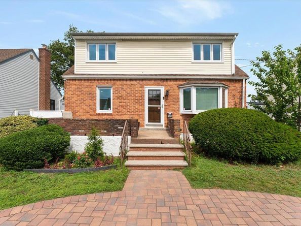 1434 Noel Avenue, Hewlett NY 11557