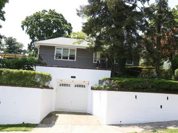 184 Scott ave
