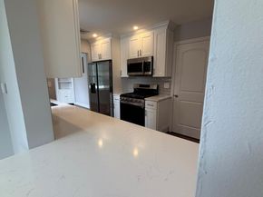 666 S Wellwood Avenue, Lindenhurst NY 11757