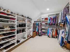 42 Roxen Road, Rockville Centre NY 11570