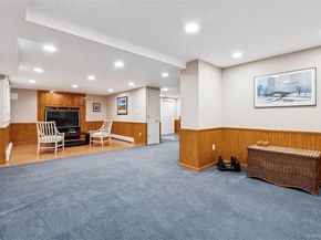 42 Roxen Road, Rockville Centre NY 11570