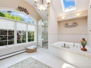 42 Roxen Road, Rockville Centre NY 11570