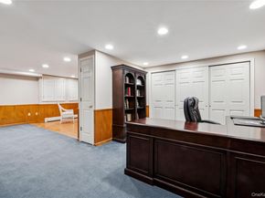 42 Roxen Road, Rockville Centre NY 11570