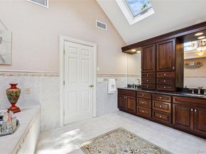 42 Roxen Road, Rockville Centre NY 11570