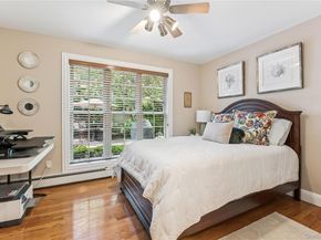 42 Roxen Road, Rockville Centre NY 11570