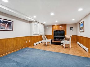 42 Roxen Road, Rockville Centre NY 11570