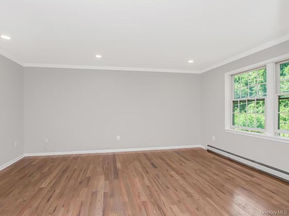 237 Brady Avenue, Hawthorne NY 10532