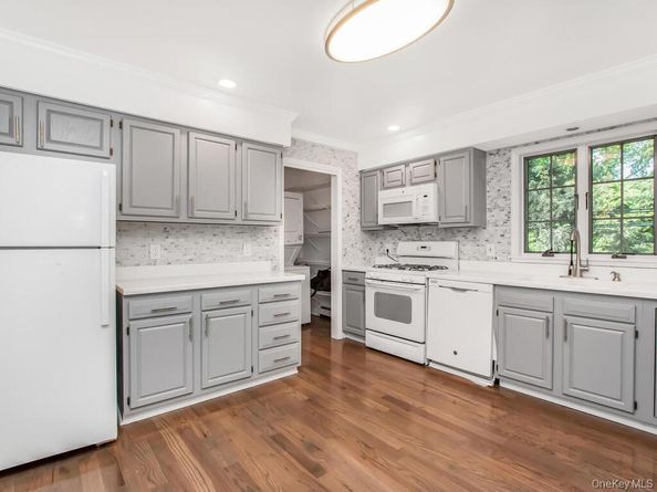 237 Brady Avenue, Hawthorne NY 10532