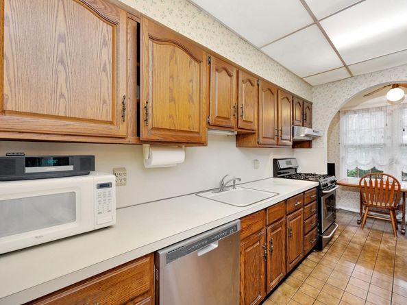 64-66 82nd Place, Middle Village NY 11379