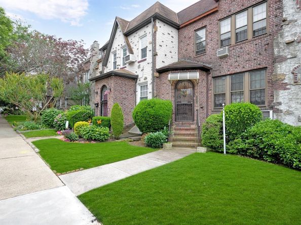 64-66 82nd Place, Middle Village NY 11379