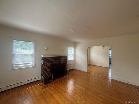 422 5th Avenue, East Northport NY 11731