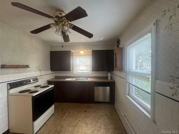 422 5th Avenue, East Northport NY 11731