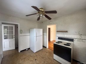 422 5th Avenue, East Northport NY 11731
