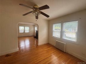 422 5th Avenue, East Northport NY 11731