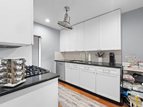 35 Knightsbridge Road Road 1G, Great Neck NY 11021