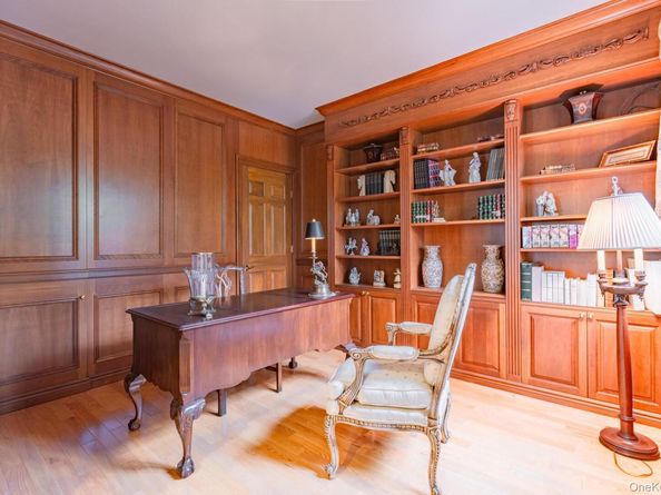 285 Madeira Boulevard 285, Melville NY 11747