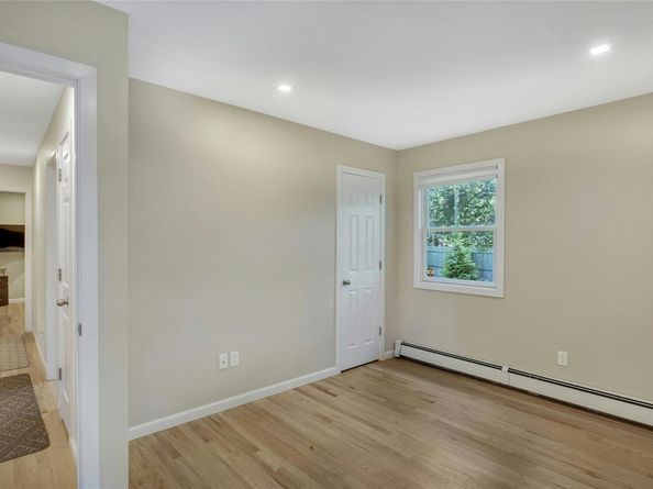38 Woodridge Road, Hampton Bays NY 11946