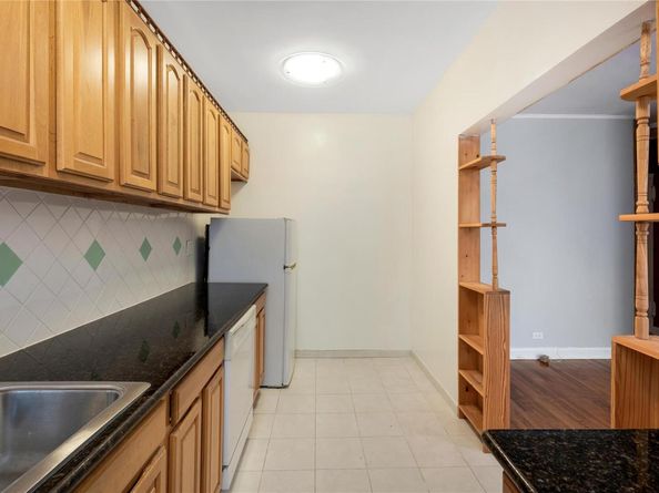 76-12 Ditmars Boulevard B3, Flushing NY 11370