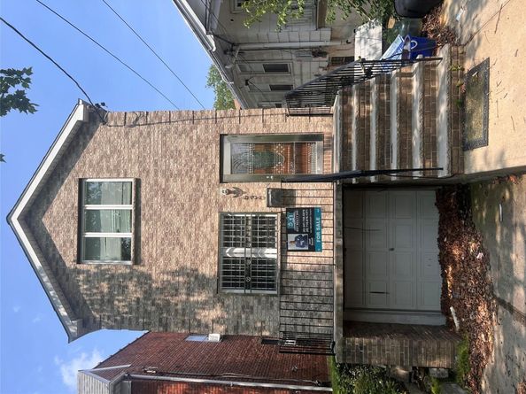 636 Throggs Neck Expressway, Bronx NY 10465