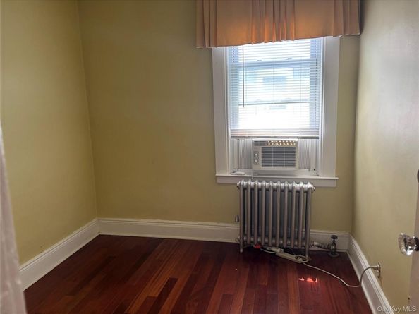 10418 216th Street, Queens Village NY 11429