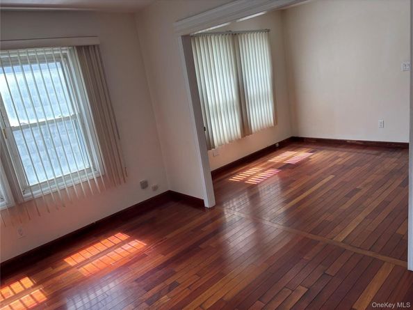 10418 216th Street, Queens Village NY 11429