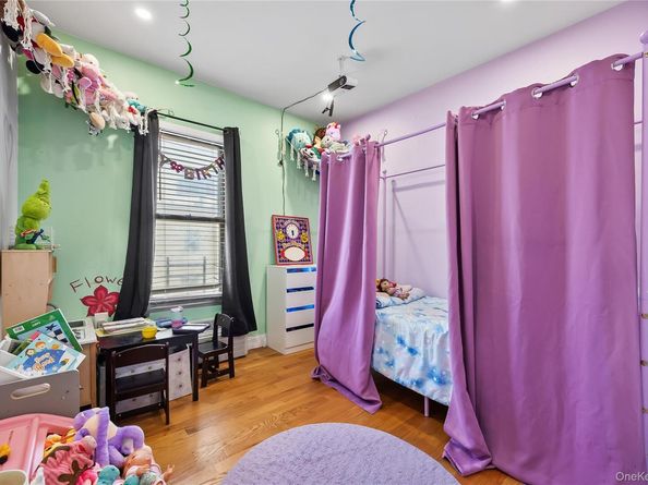 2211 De Reimer Avenue, Bronx NY 10475