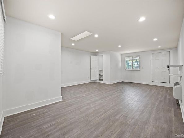 2211 De Reimer Avenue, Bronx NY 10475