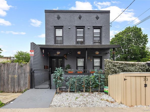 2211 De Reimer Avenue, Bronx NY 10475