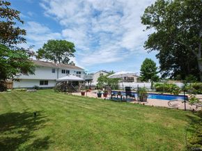 349 Randall Road, Ridge NY 11961