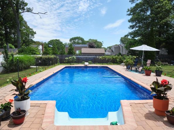 349 Randall Road, Ridge NY 11961