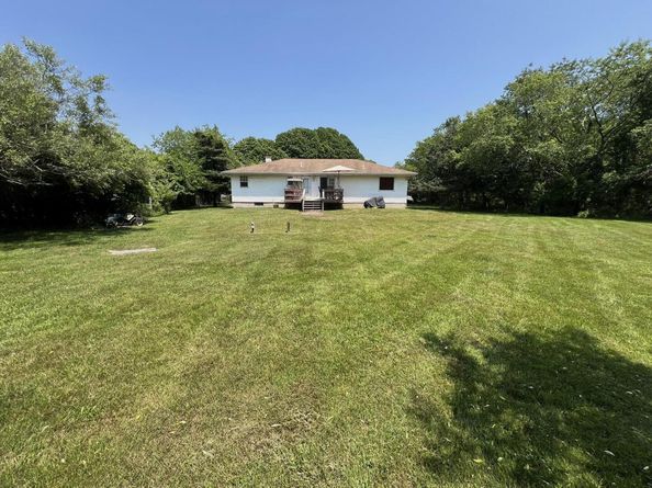 34 Wards Lane, Bellport NY 11713